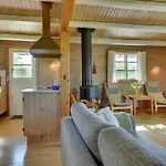 Dom wakacyjny Rosabella - 600m From The Sea By Interhome *