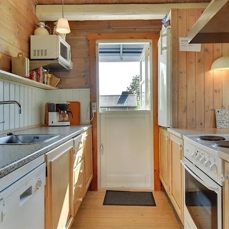 Rosabella - 600m From The Sea By Interhome Dom wakacyjny